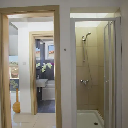 Luxury 3 Bedroom On The Beach, 1369 别墅 *