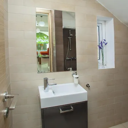 Luxury 3 Bedroom On The Beach, 1369 Ajia Napa