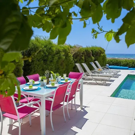 Luxury 3 Bedroom On The Beach, 1369 Ajia Napa